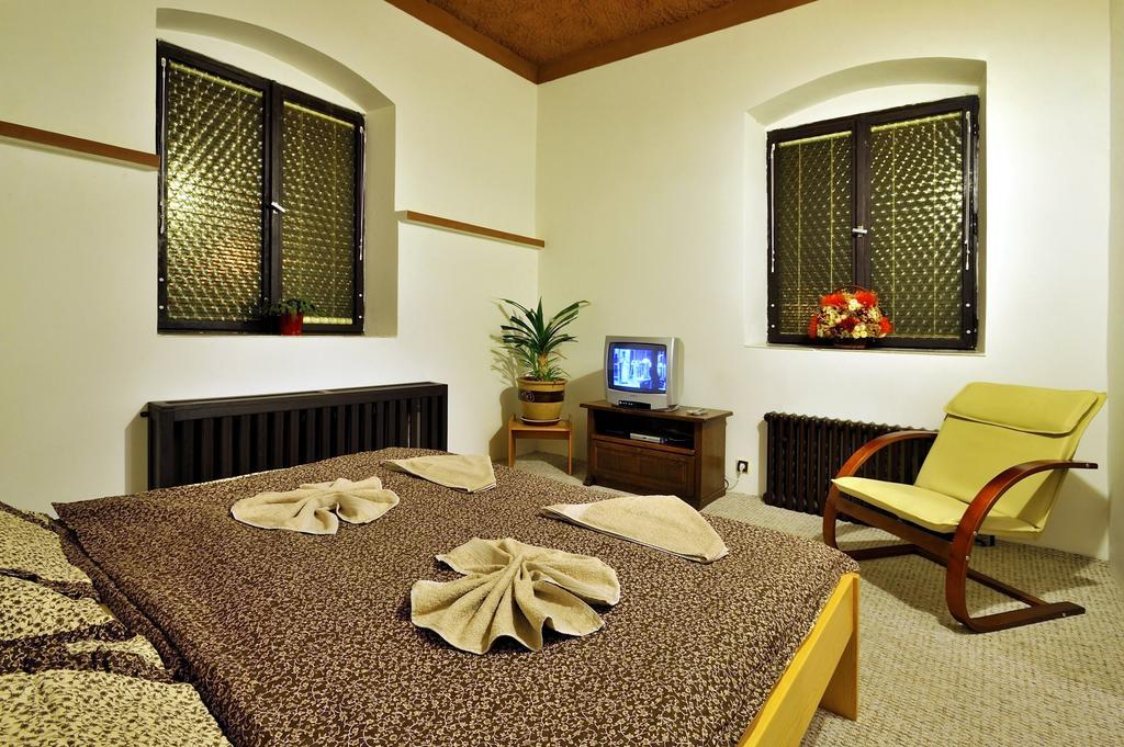 Hotel Kovarna Decin Zewnętrze zdjęcie